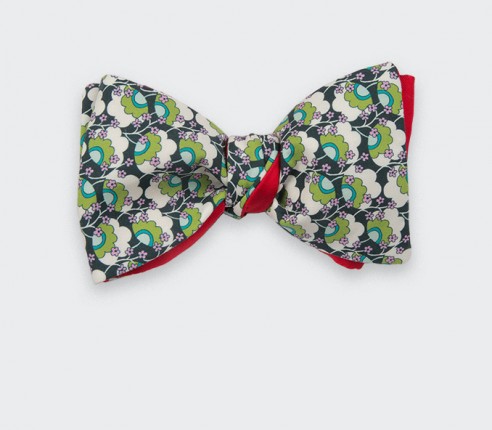 Noeud papillon fleuri vert en coton.