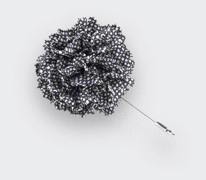 Boutonnière Caviar B&W - laine - Cinabre Paris